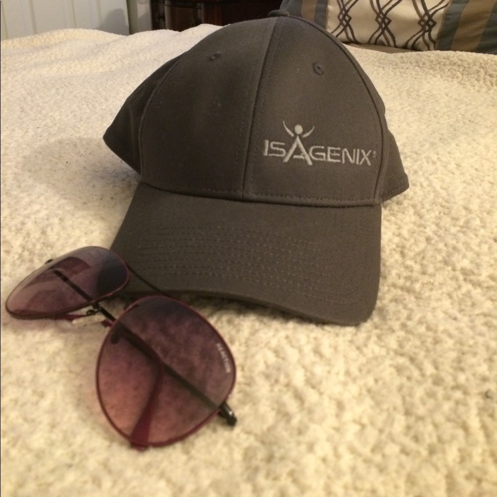 ISAGENIX FITTED HAT NWOT